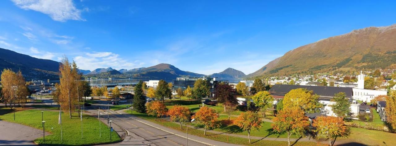 Havila Hotel Ivar Aasen Orsta Bagian luar foto