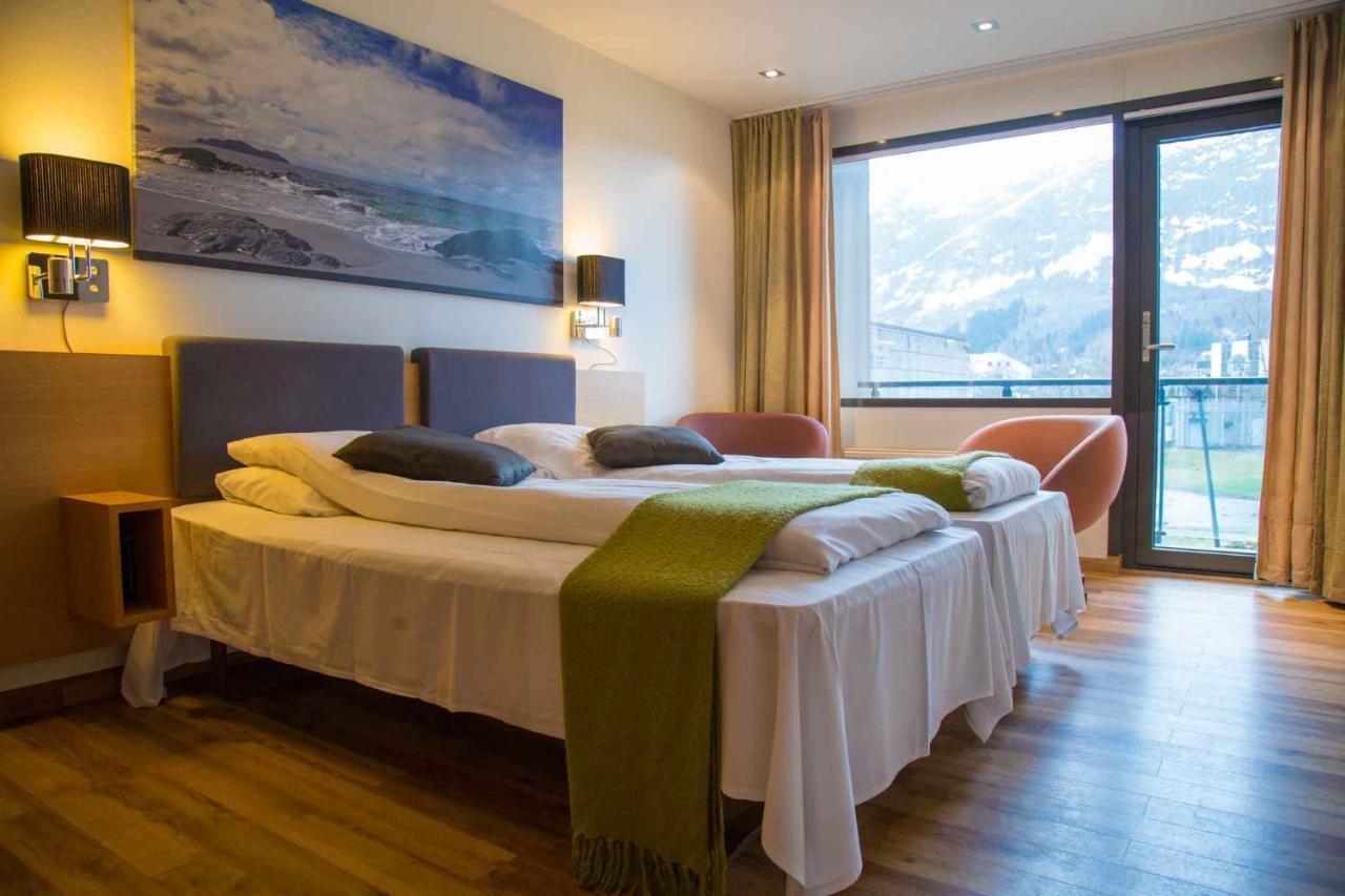 Havila Hotel Ivar Aasen Orsta Bagian luar foto