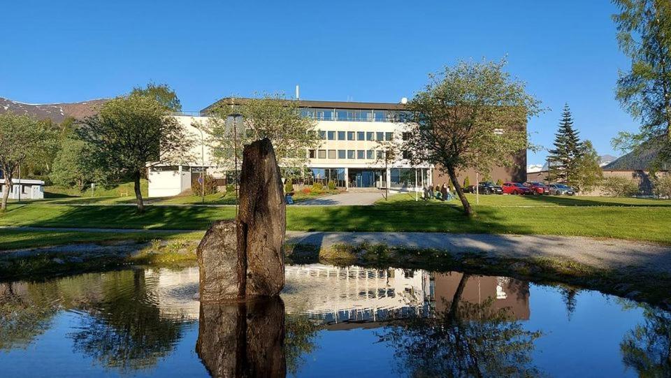Havila Hotel Ivar Aasen Orsta Bagian luar foto